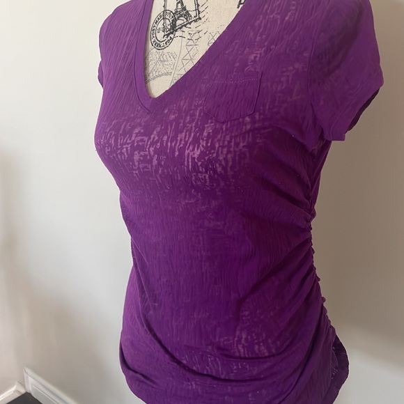 MATERNITY TEE - Picture 2 of 4